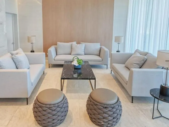 Unistay Ph Hotel 4*
